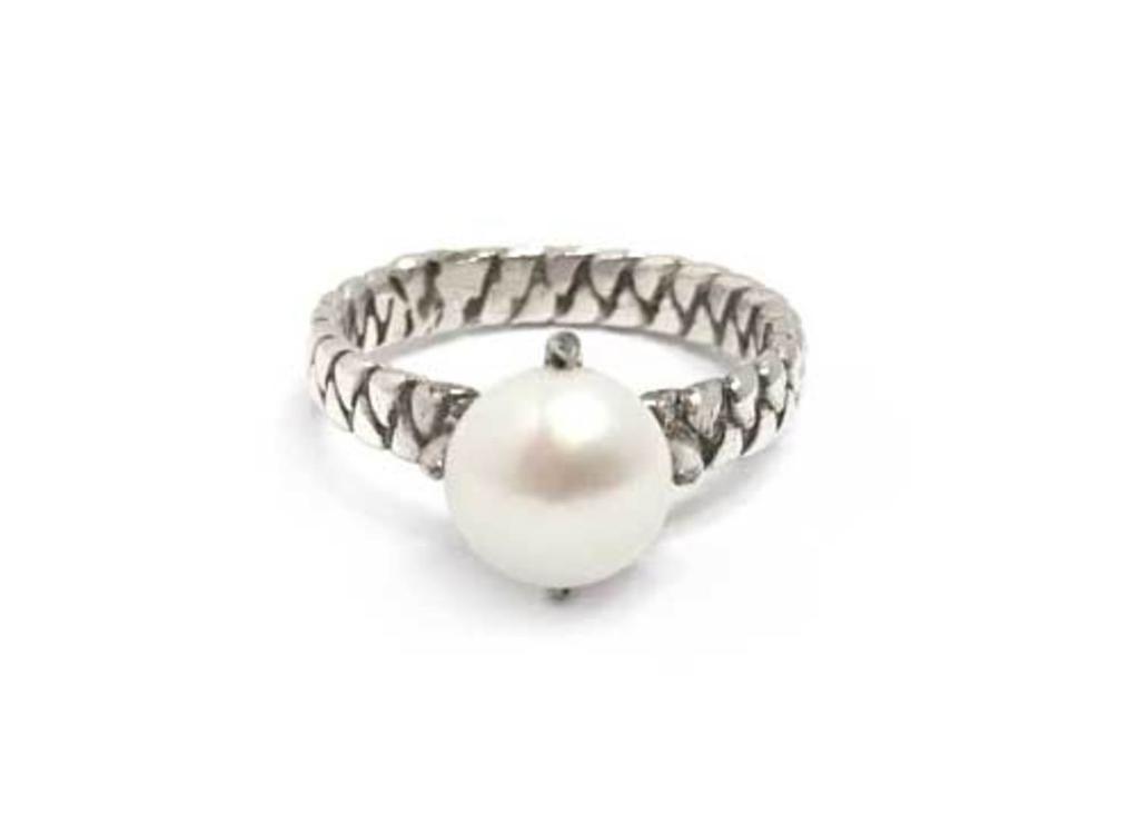Frica Jewelry Flat Pearl Ring