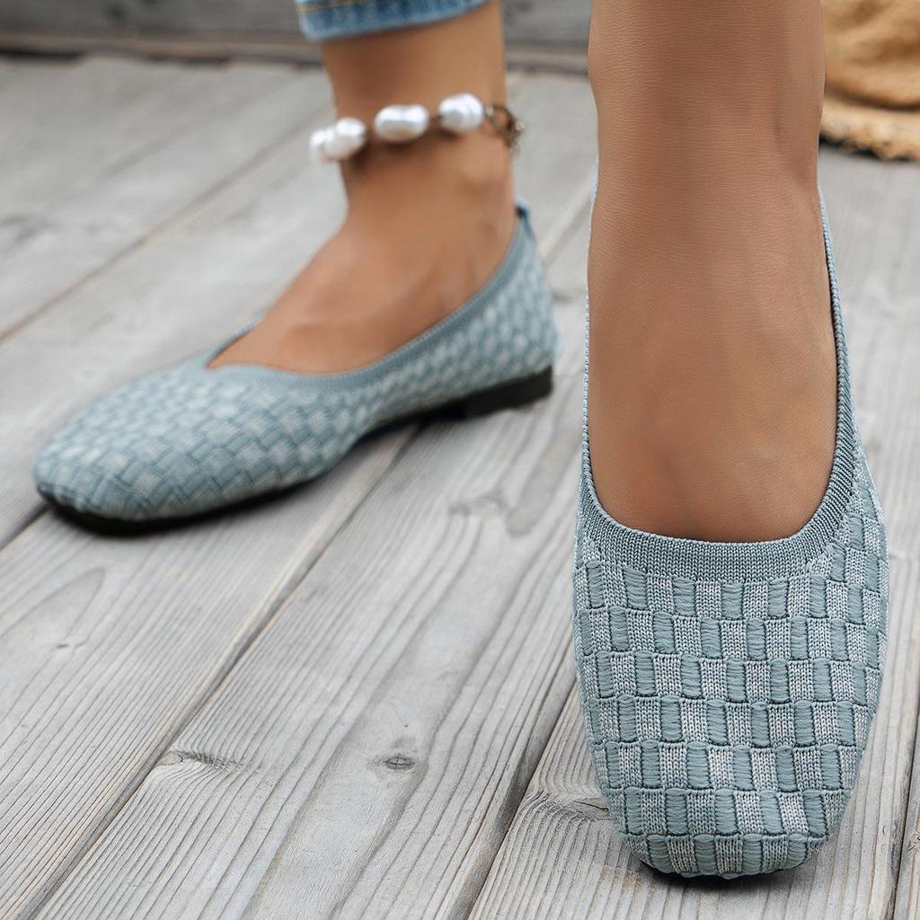 Plus Size Breathable Flyknit Square Toe Color Block Women's Shoes