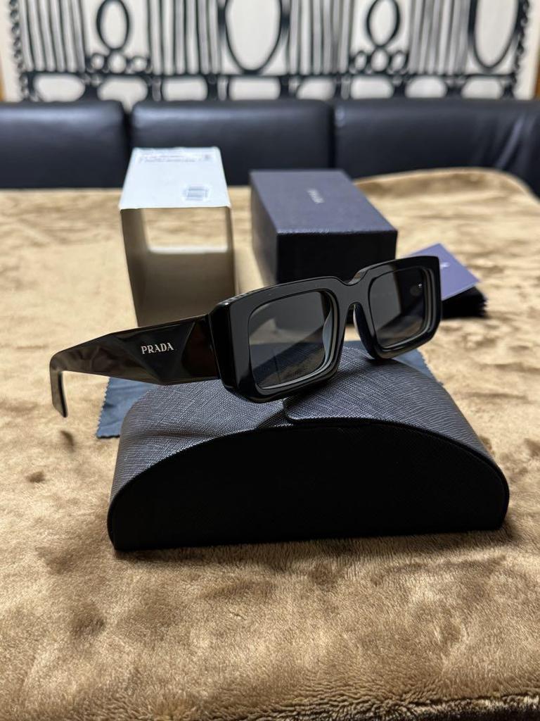 [USED] Prada PR 06YS Square Sunglasses TWICE Sana Gunna Sold Out