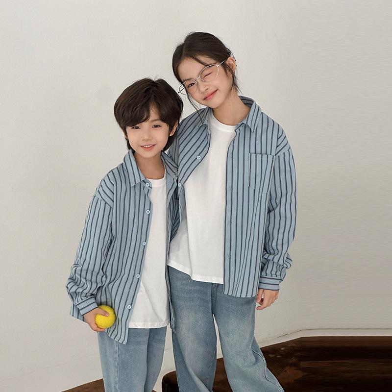 Осенние наряды для братьев и сестер с длинным рукавом 2025: Модные рубашки в корейском стиле для братьев и сестер. 80cm