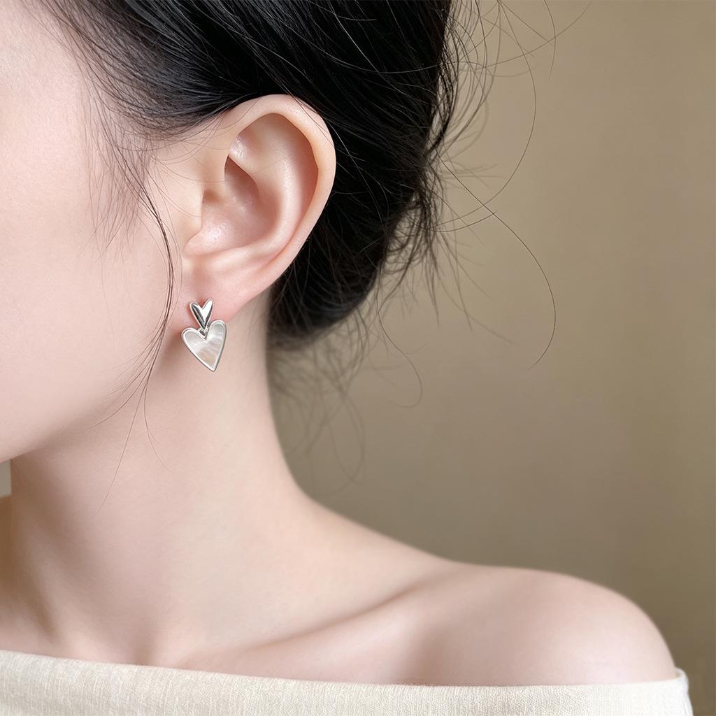 Su Bei Xian Xin Heart-Shaped Seashell Tassel Earrings - Luxurious French Elegance for a Chic Look