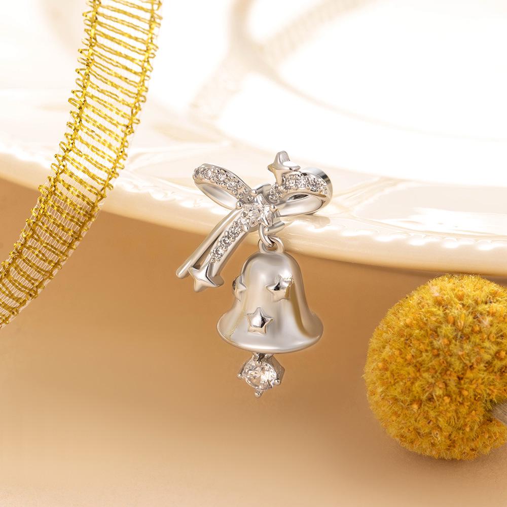 

Henson Рождественский колокольчик Титановая сталь Хрящ и мочка серьги-пусеты для девочек