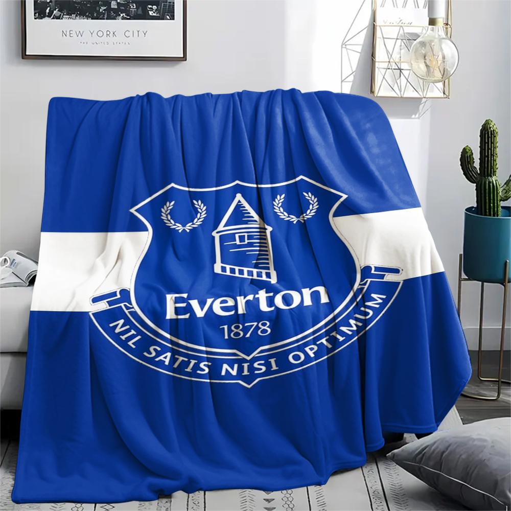 1pc Everton FC Print Flannel Blanket, High Quality Comfortable for All Seasons, Home Decor, Warmth and Comfort, Perfect for Christmas Gifts40