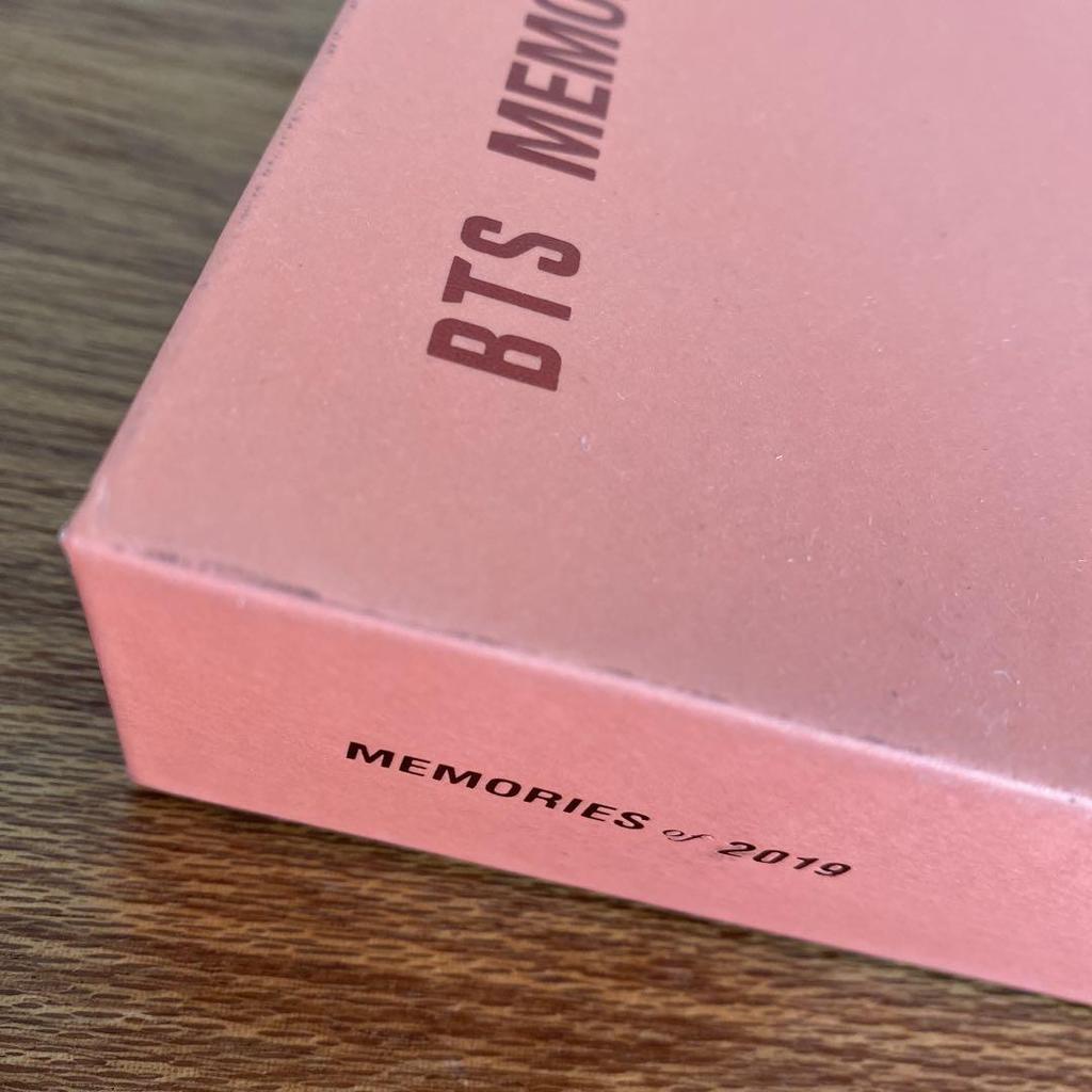 [USED] BTS MEMORIES 2019 with Trading Card JIN