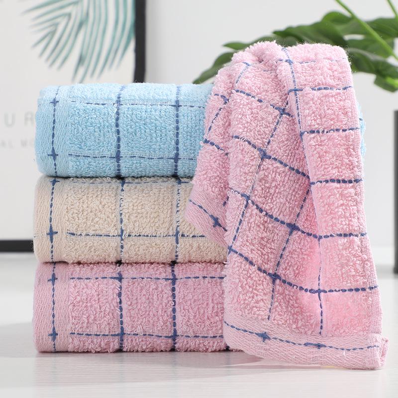 Plaid Cotton-Polyester Hand Towel - Soft, Absorbent, Ideal for Home & Hotel Use