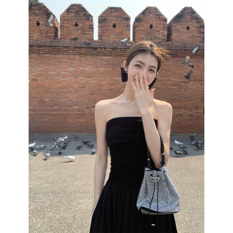 Two wear black one-word shoulder dress, women s high-end temperament off-the-shoulder waist long dress, tube top skirt S