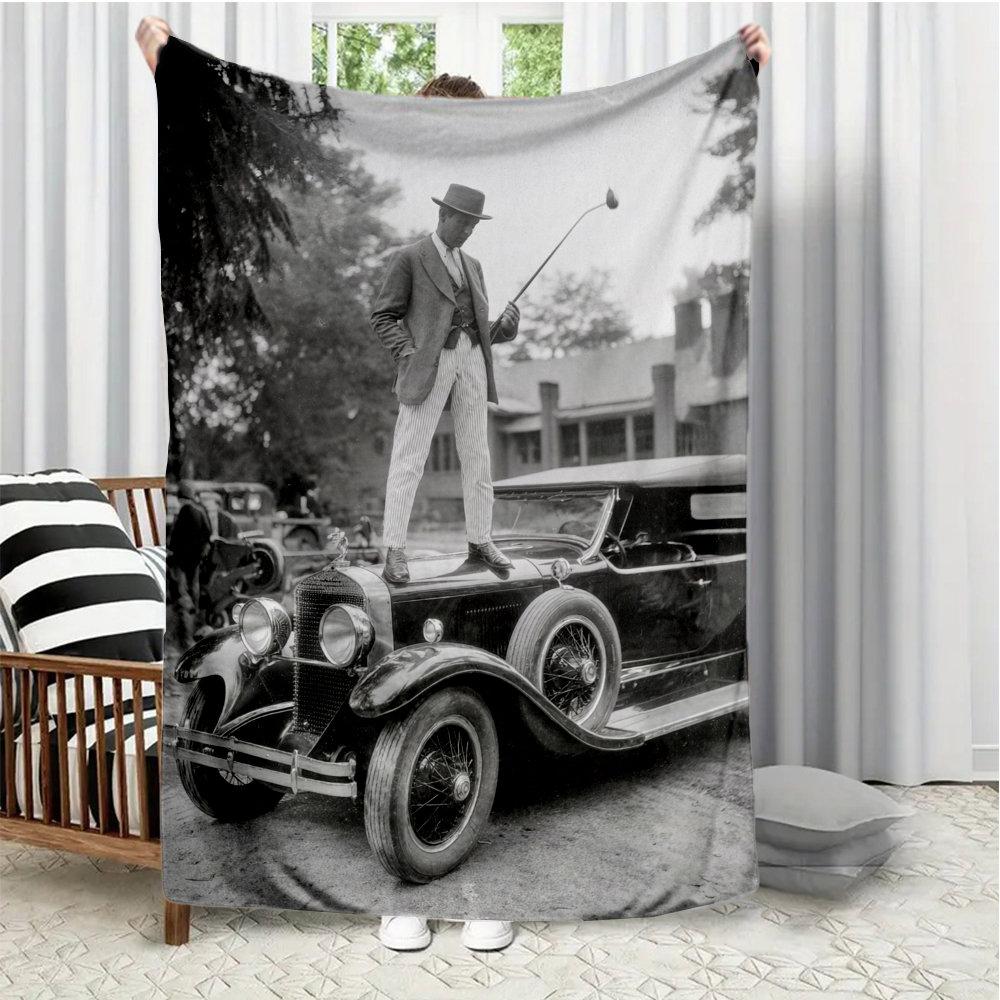

Black and white retro car Flannel printed blanket suitable for all seasons suitable for living room office sofa and travel 75x100cm