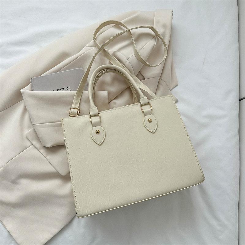 Simple large-capacity small square bag women's 2 summer new fashion trend shoulder bag simple fashion oblique span handbag