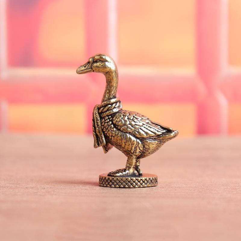 Solid Copper Small Scarf Goose Tea Pet Ornament Ancient Brass Figurine for Meditation Space Home Decor