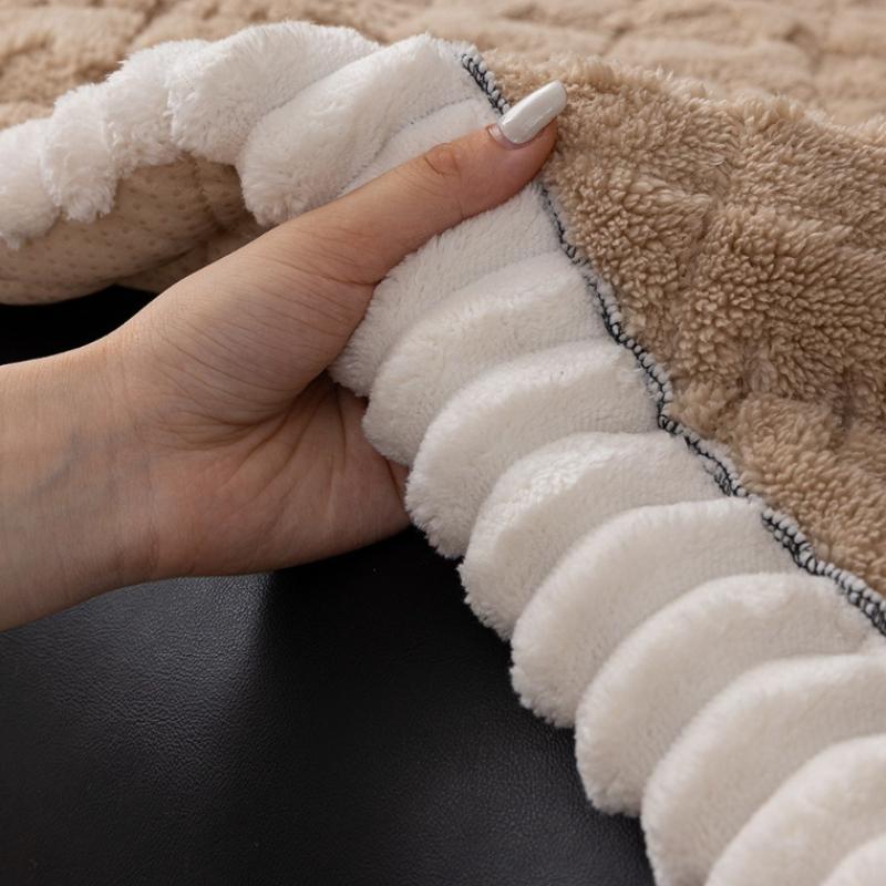 Corduroy Sofa Cushion Non-Slip Thickened Sofa Cover Cloth Warm Dust Soft Velvet Warm Backrest Armrest Towels Window Sill Pad