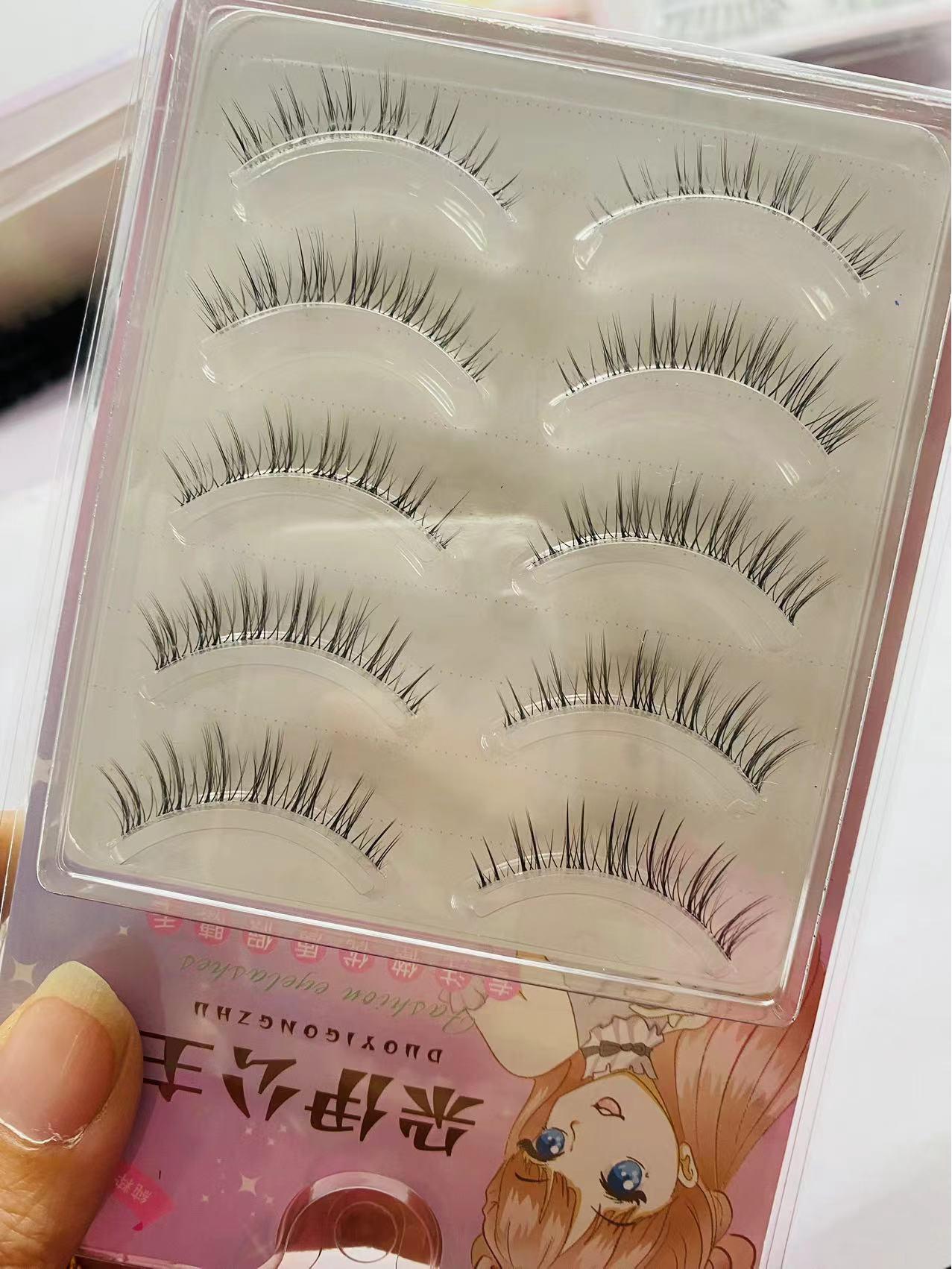 

Накладные ресницы Little Devil Natural Fairy - Прозрачная лента, Густые, Полная полоска, Комиксный стиль, 5 пар