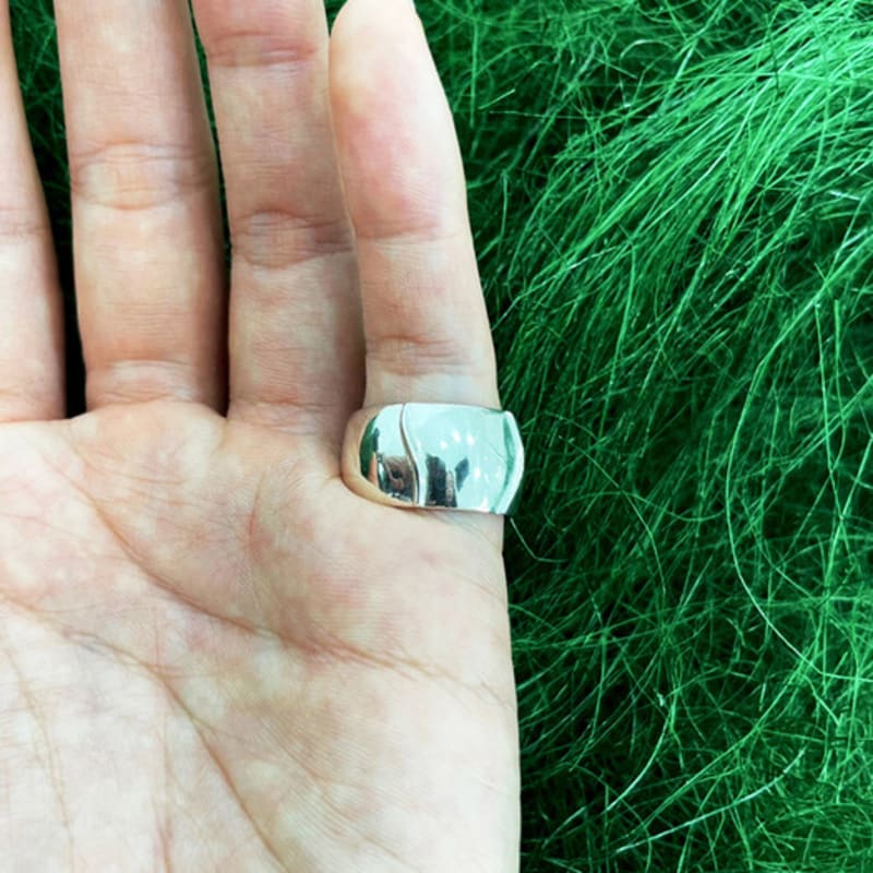 Water. Wet Fine Ring