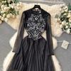 Neue Mode Französisch Elegante Spitze Blume Stickerei Vintage Party Kleid frauen Lange Sleeve Zipper Aushöhlen Midi Plissee Robe