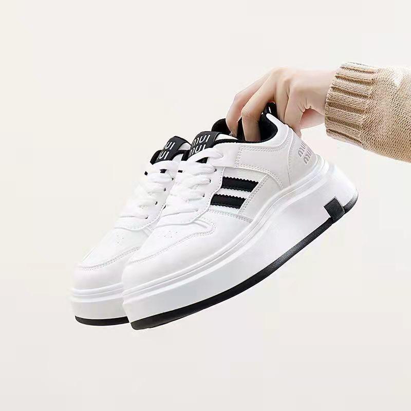 

High-value popular casual women s shoes 2025 spring new thick-soled heightening leather dad shoes non-slip board shoes 35 чёрный