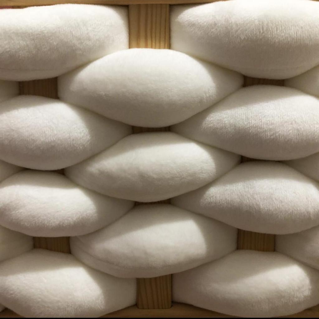 European Single Strand 5cm Cable Knit Baby Bed Bumper - Handmade Anti-Collision & Anti-Fall Decoration