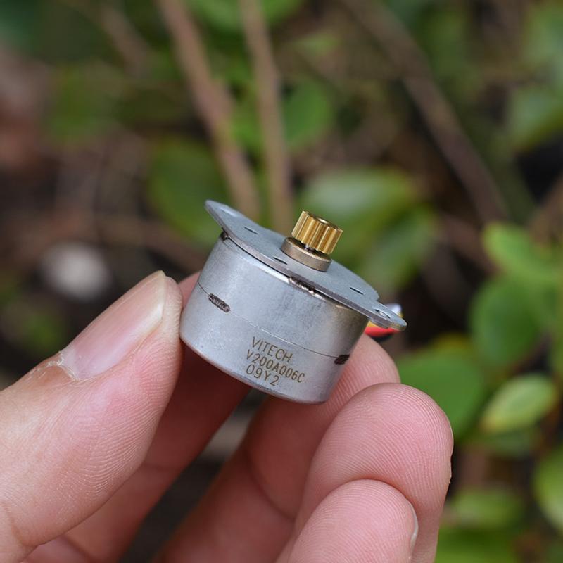 1 Piece Micro 2-Phase 4-Wire Stepping Motor Mini 20Mm Round Stepper Motor 15 Degree 15 Teeth Copper Gear Diy Printer