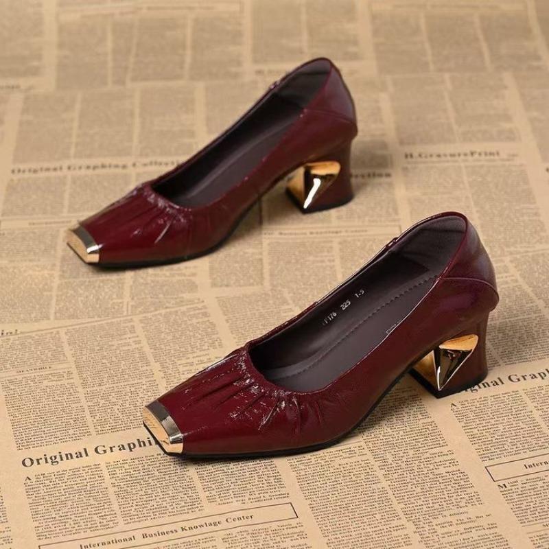 

New autumn women s metal head temperament shallow mouth single shoes women s thin mid-heel shoes fashion pleated women s shoes 40 красный