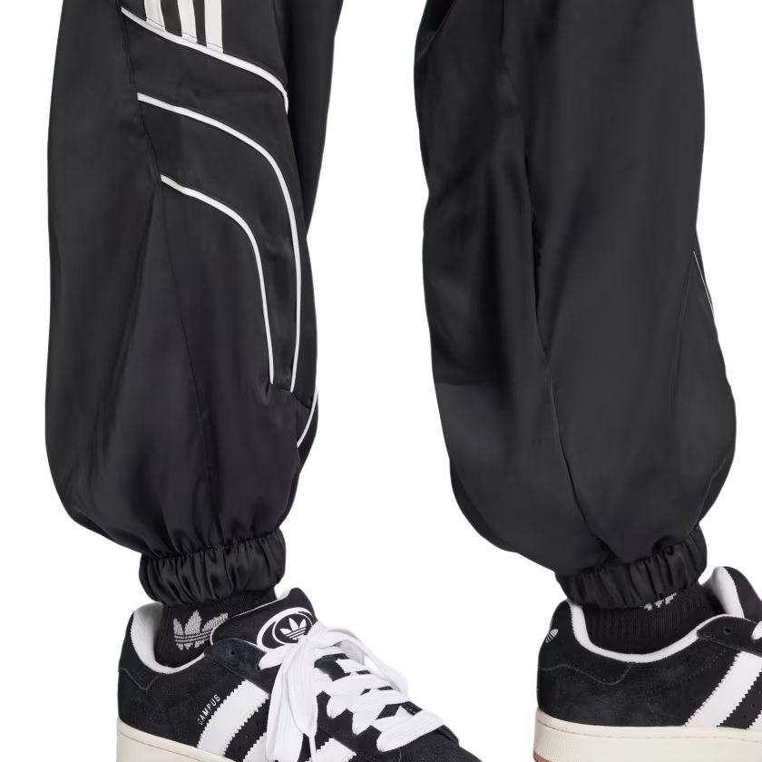 Adidas Originals Loose Fit Elastic Waistband Cuffed Knit Joggers Women Joggers Black IW5680