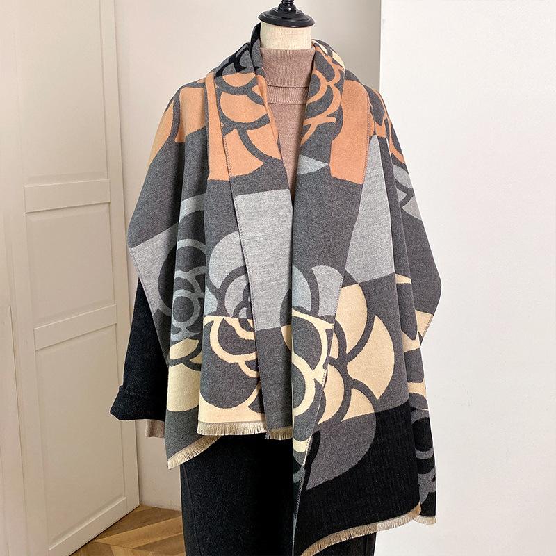 Luxury Brand Cashmere Women Floral Scarf Winter Warm Shawl and Wrap Bandana Pashmina Female Foulard Square Thick Blanket Poncho