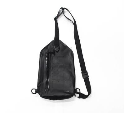 HPA Μίνι Αδιάβροχη Τσάντα Sling 30 x 18 x 6εκ Μαύρη (0605)