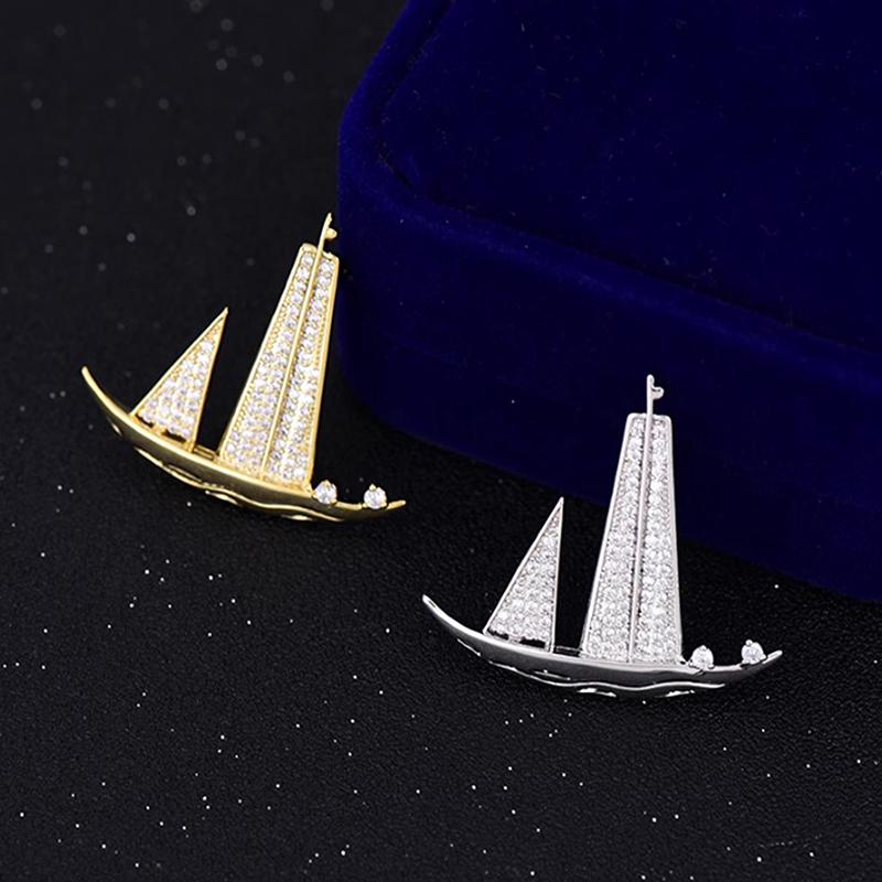 Exquisite Small Sailboat Brooch For Women Men Temperament Lapel Pins Versatile Shiny Corsage Clothing Accessories Gifts