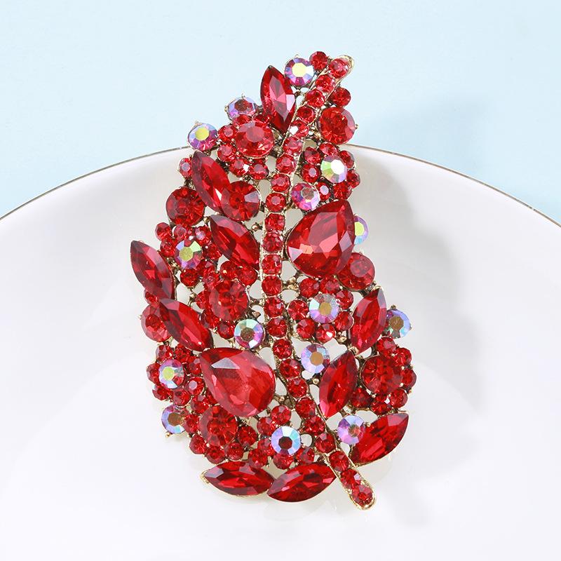 Crystal Brooch Fashion Personality Leaf Clothing Pin Accessories Elegant Temperament High-End Anti-Light Plant Corsage