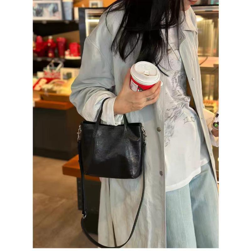 New Commuter Soft Leather Bucket Bag Women's Premium Sense Portable Tote Bag Vegetable Tanned Soft Leather Shoulder Messenger Bag