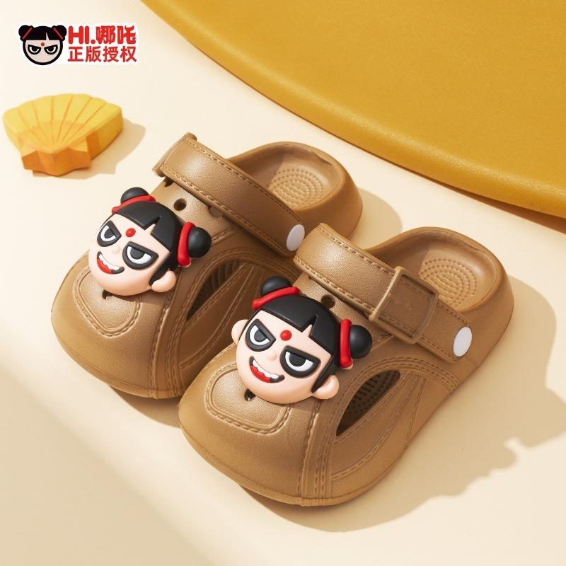 

Genuine authorized Nezha children s summer hole shoes, soft soles, non-slip and deodorant home boys and girls sandals 28-29 yards inner length about 17.5cm коричневый
