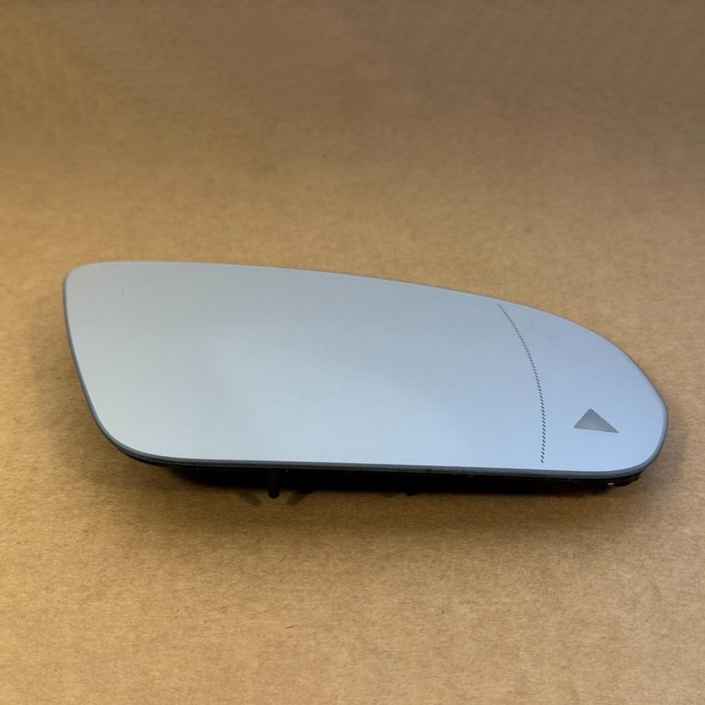 For Mercedes C E S W205 W213 W222 Right side Mirror glass Heating Blind Spot Monitoring (BSM) A0998100616