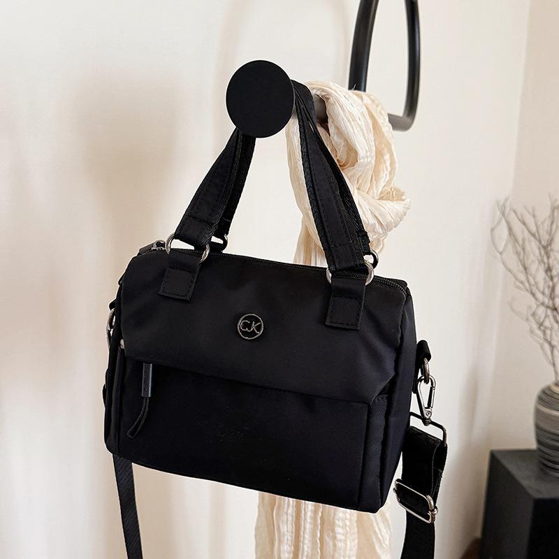 

Сумка-мессенджер на одно плечо, модная женская сумка 2024 года, новая сумка из ткани Оксфорд, нейлоновая женская сумка большой емкости чёрный