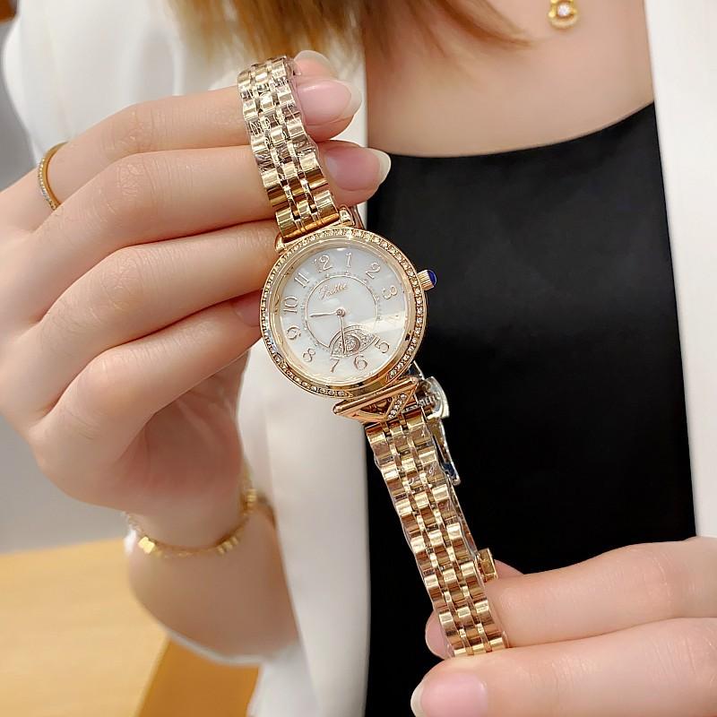 Fashion Steel Belt Wind Diamond Trend Personality Girls Shell Face Ladies Watch Women