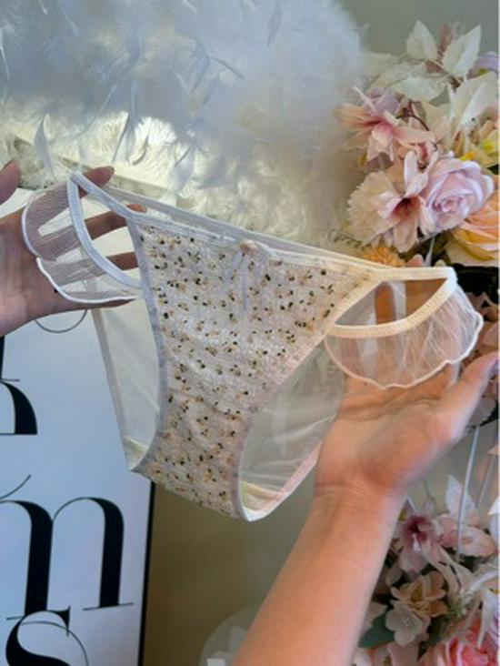 

Elegant Lace Low Waist Thong: Romantic & Innocent See-Through Panties Medium-Large (80-120 Jin) светло-зеленый