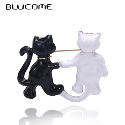 Holding Hands Cat Brooches Collar Suit Lapel Pins Color Drip Oil Wedding Corsage Pins Jewelry Girls Clip