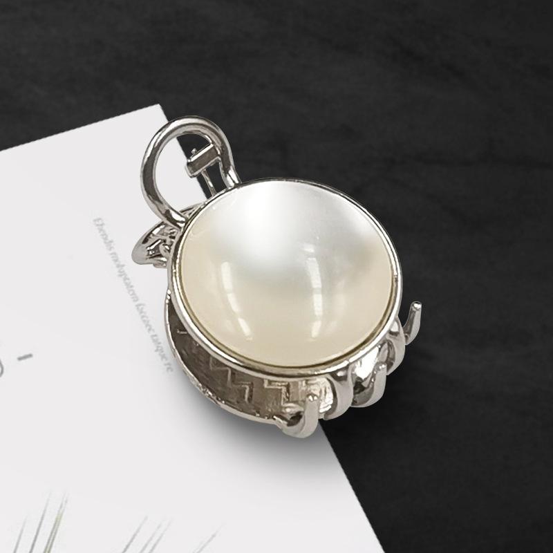 Half-braid Hairpin, Short Hair At The Back of The Head, Shark-shaped Hairpin with A Headband, Hair Accessory Clip, Imitation Pearl