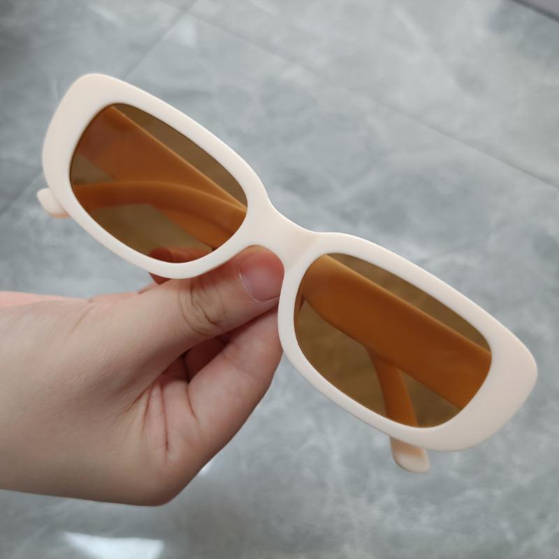 

New Small Frame Rectangle Sunglasses Women s Brand Designer Square Sun Glasses Classic Women Vintage Eyewear UV400 Oculos De Sol As shown in the figu