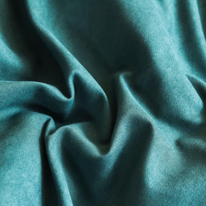 Embroidered Cloud Velvet Pillow Quilt