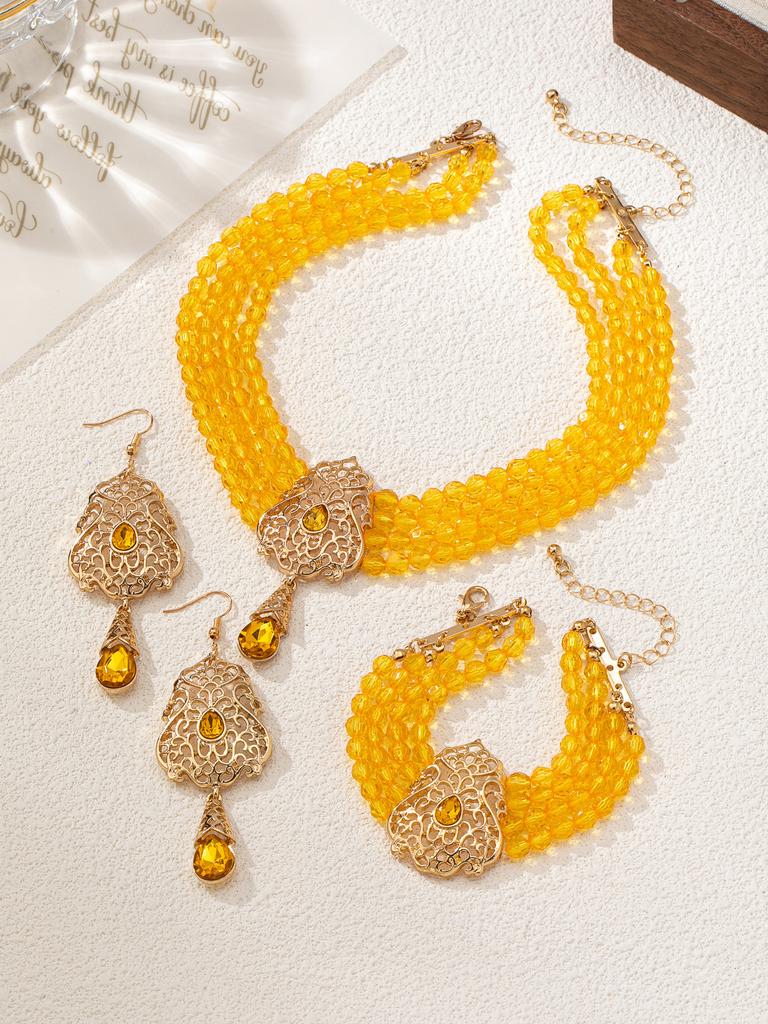Retro Classic Hollow Rhinestone Inlaid Necklace Fashion Temperament Light Luxury High Sense Bracelet Set