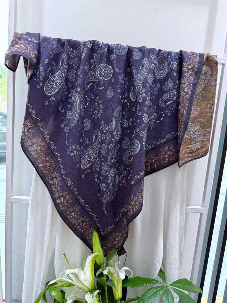 Double-Sided Faux Silk And Wool Printed Scarf For Women Spring And Autumn 90Cm Square Scarf Foulard Bandana Femmel Headscarf