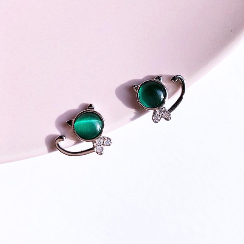 Fresh Kitten S925 Sterling Silver Stud Earrings - Cute Korean Style for Women, Perfect As Christmas Jewelry.