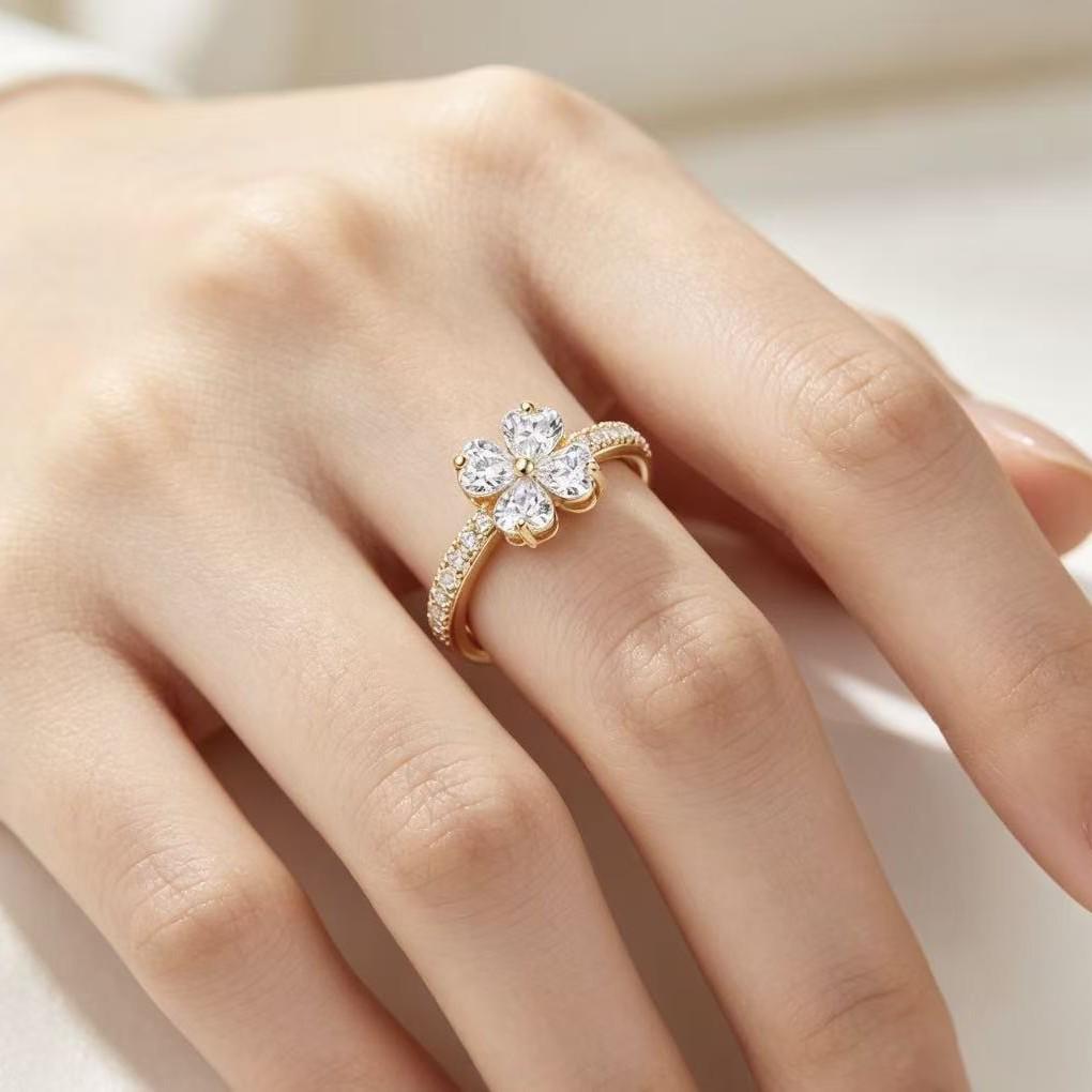Women's Adjustable Four-Leaf Clover Ring - Simple, High-End Design with Micro-Inlay and Open Band