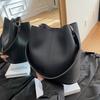 Commuter Versatile Solid Color Bag Women's New Retro Fashion Bucket Bag Niche High-end Casual Shoulder Bag