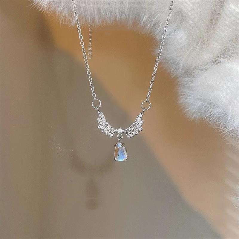 Angel s Wings Moonstone Necklace: Iridescent Fairy-Style Clavicle Chain with Exquisite Small Wings Design