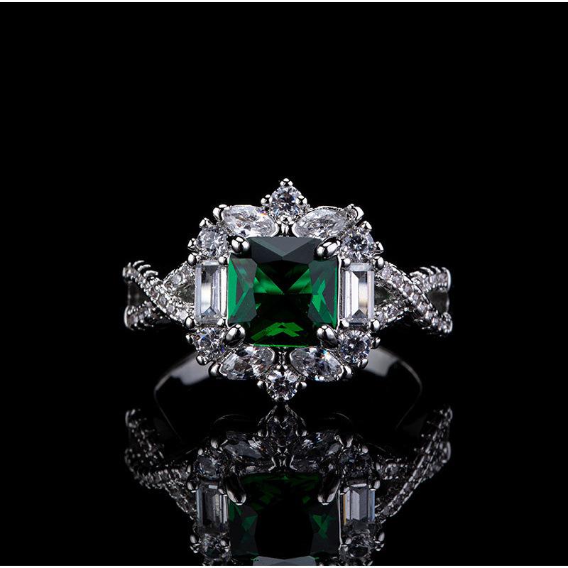 Bague de Mariage Rétro Luxe Léger Incrustée Zircon Carré Vert Grand-mère Tempérament Haut de Gamme Femme