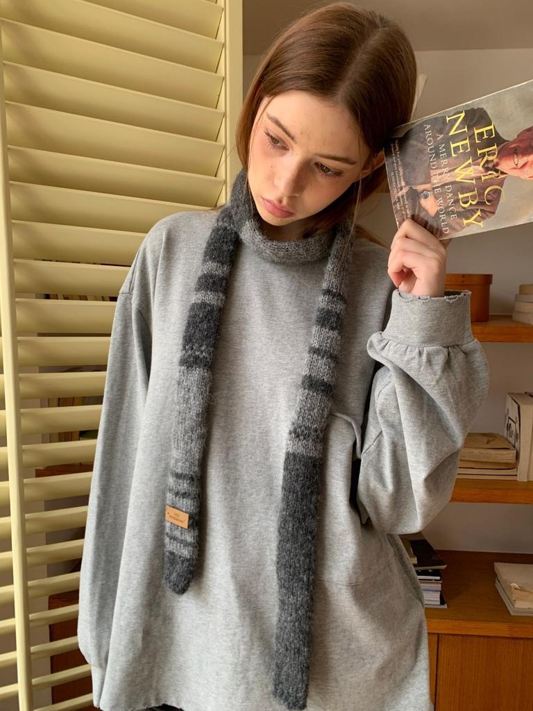 Concave shape y1k containing wool sausage scarf autumn and winter contrasting color thin and narrow scarf Spice girl baguette scarf wholesale