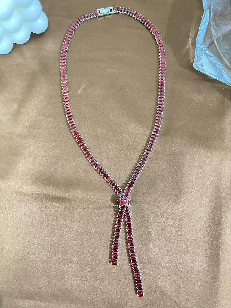 Ensemble collier et boucles d'oreilles à pampilles en zircon: Accessoires de Chaîne de Clavicule Haut de Gamme Chic Européen-Américain pour Femmes