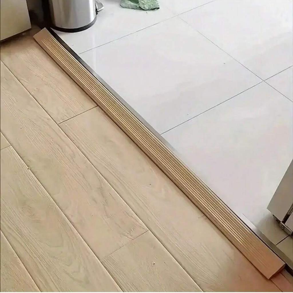 1PC 80cm/31.49inch Multi-Purpose Ramp Mat - Self-Adhesive, Durable, Non-Slip, Suitable for Robotic Vacuums