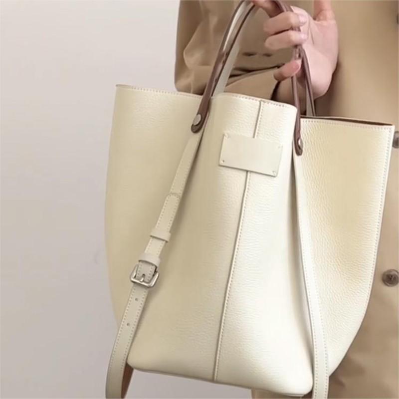 Retro Bucket Handbag Women Classic Luxury Designer Large Capacity Ladies PU Shoulder Bag Ladies Fashionable Chic Tote Bag 2025