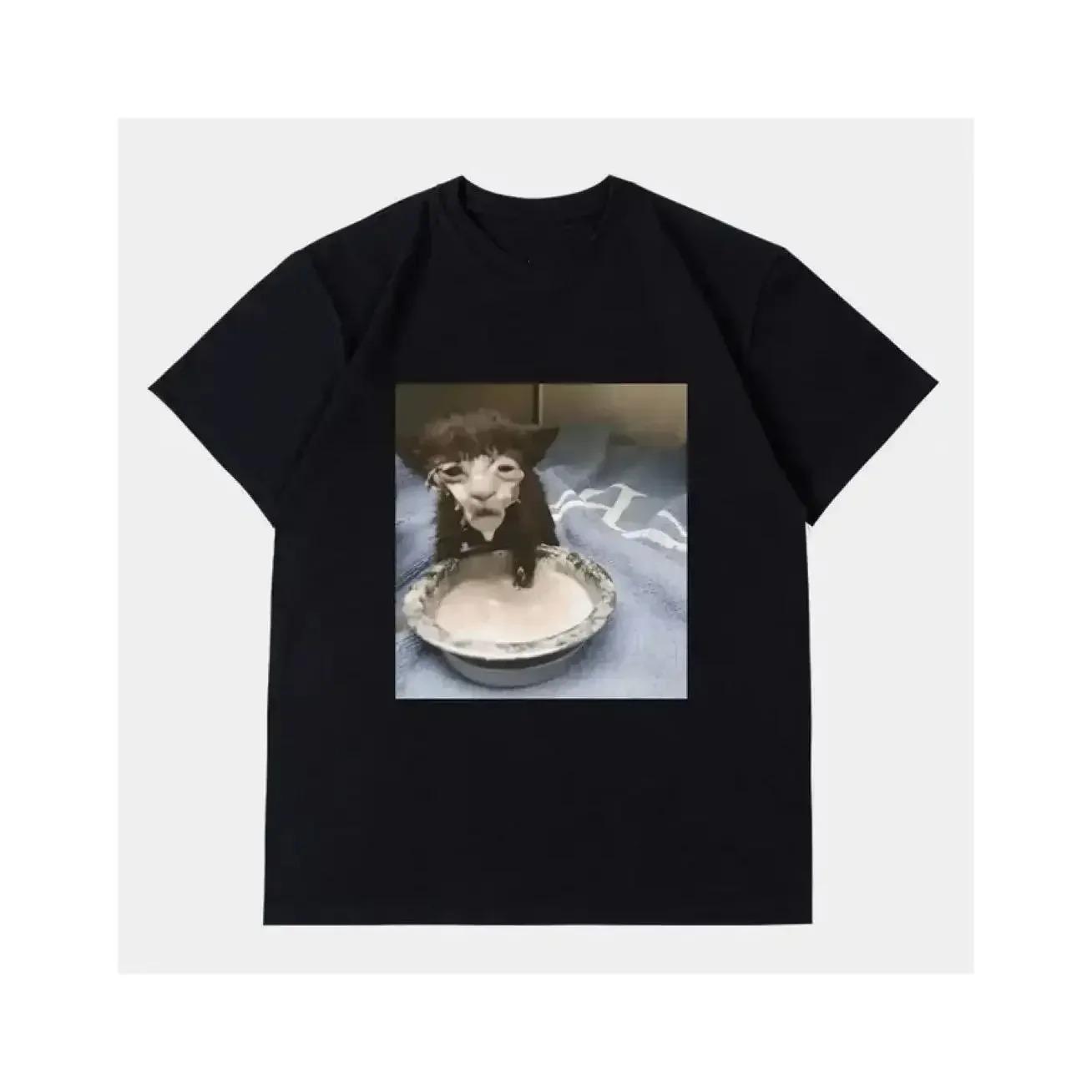 

Футболка с принтом «Кошка с молоком» Мем Странный Юмор Забавные Футболки с Котами Женская Мода Оверсайз Хлопок Самый Продаваемый Круглый Вырез 4XL