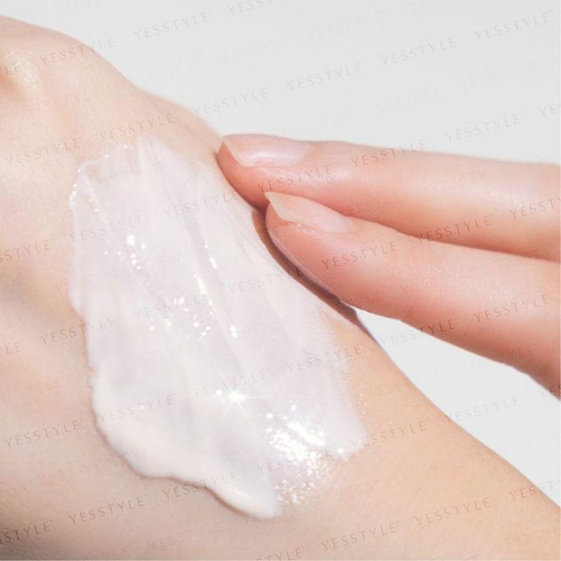 mano mano - Upt Moist UV Essence SPF 50+ PA++++
