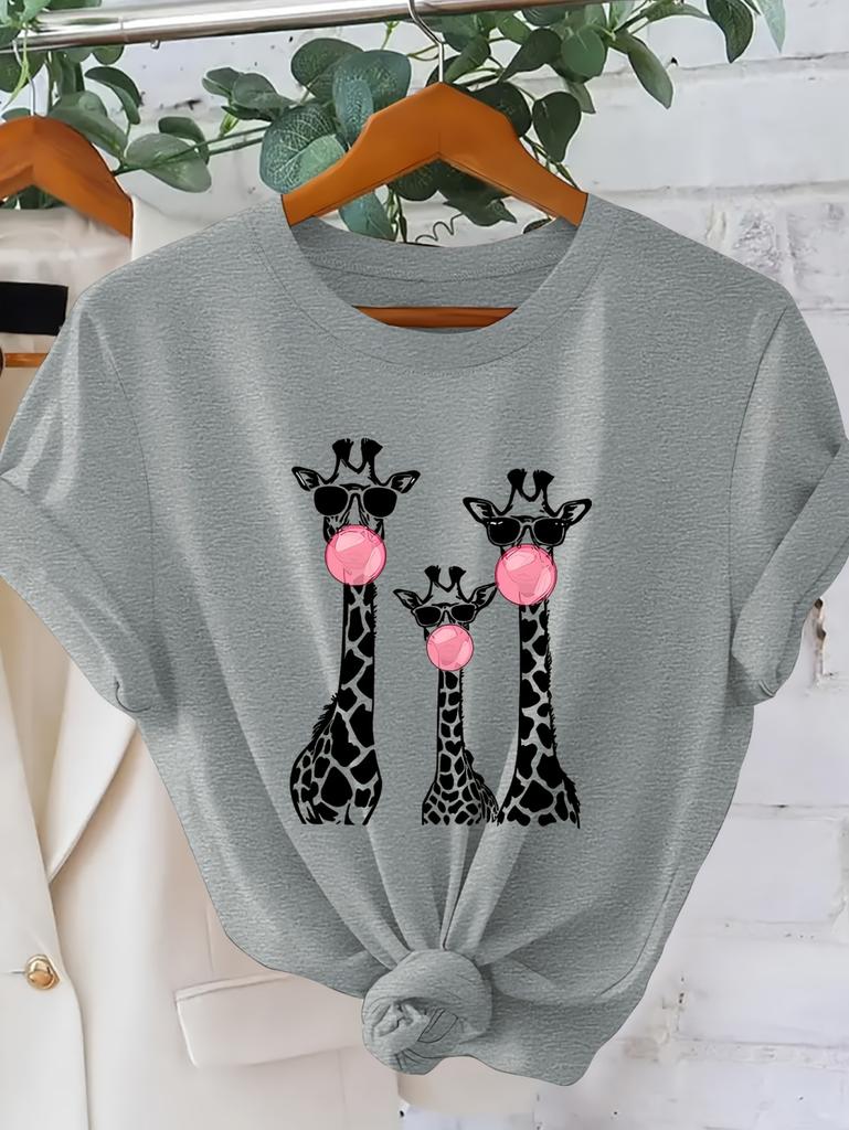 Women's Casual Short Sleeve T-Shirt Vibrant Giraffe Pattern Print Lightweight Summer Round Neck Tops Oversized Clothes for Woman